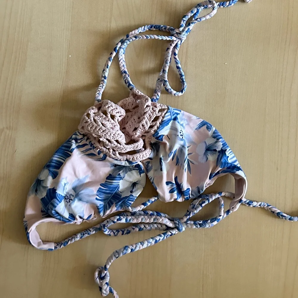 Frankie’s Bikinis Crochet Mimi Hawaiian Blush Tropical Pink Blue Floral Top